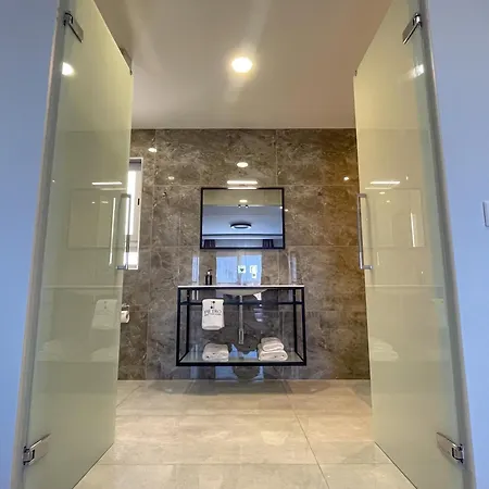 Pietro Boutique And Residences Hotel