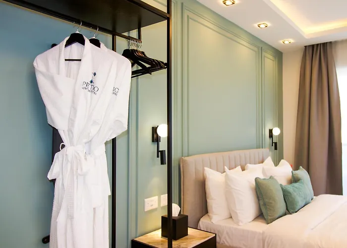 Hotel Pietro Boutique And 4*