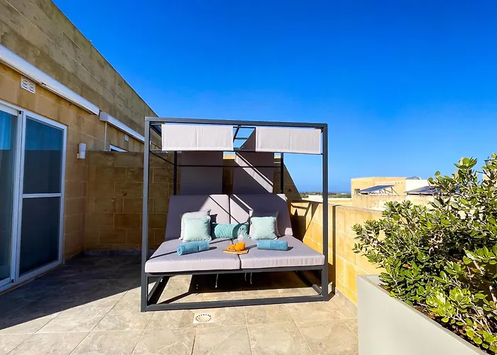 Pietro Boutique And Għarb