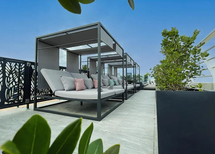 Hotel Pietro Boutique And 4*