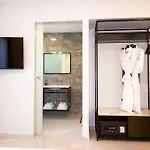 Pietro Boutique And 4*
