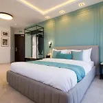מלון Pietro Boutique And 4*
