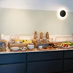 מלון Pietro Boutique And