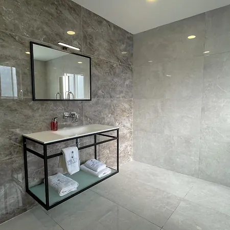Pietro Boutique And Residences 4*