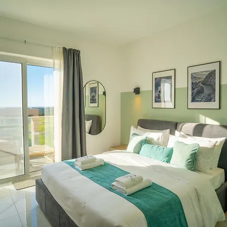 Hotel Pietro Boutique And 4*