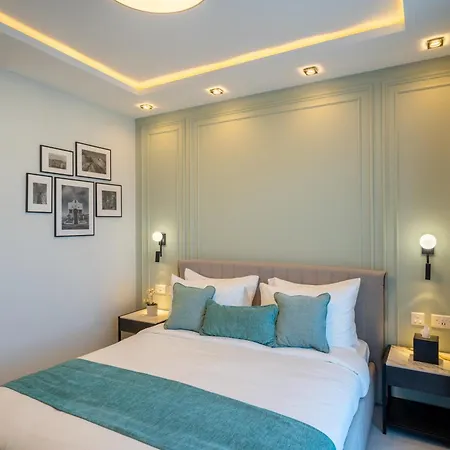 Hotel Pietro Boutique And 4*