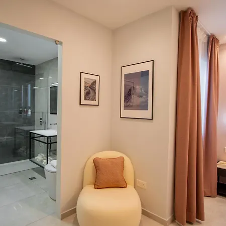 Pietro Boutique And Għarb