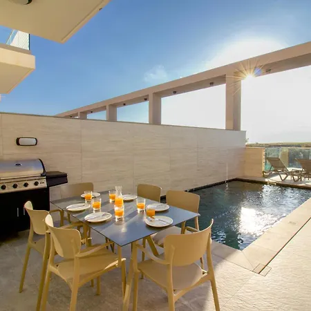 Pietro Boutique And Għarb