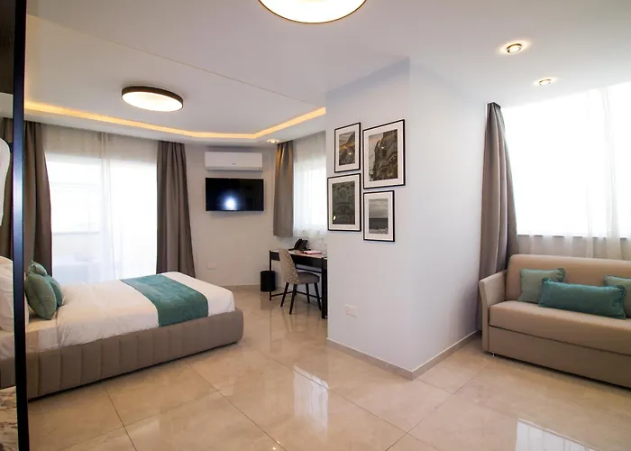 Pietro Boutique And Għarb