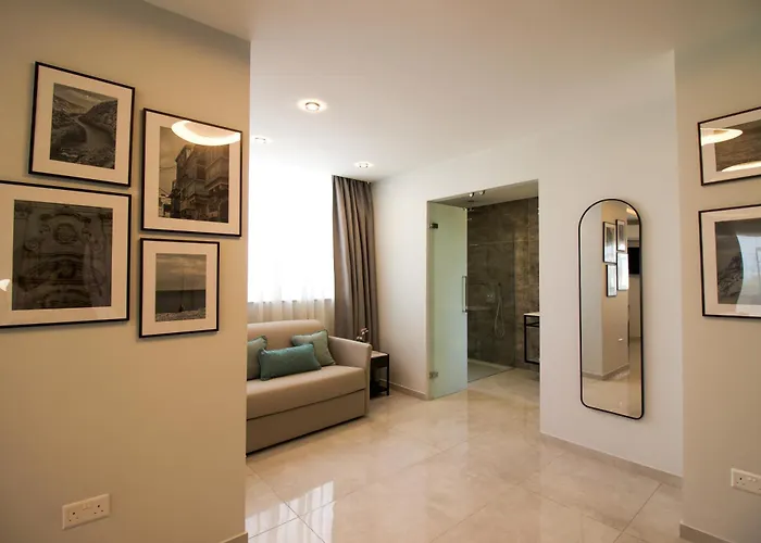 Pietro Boutique And 4* Għarb